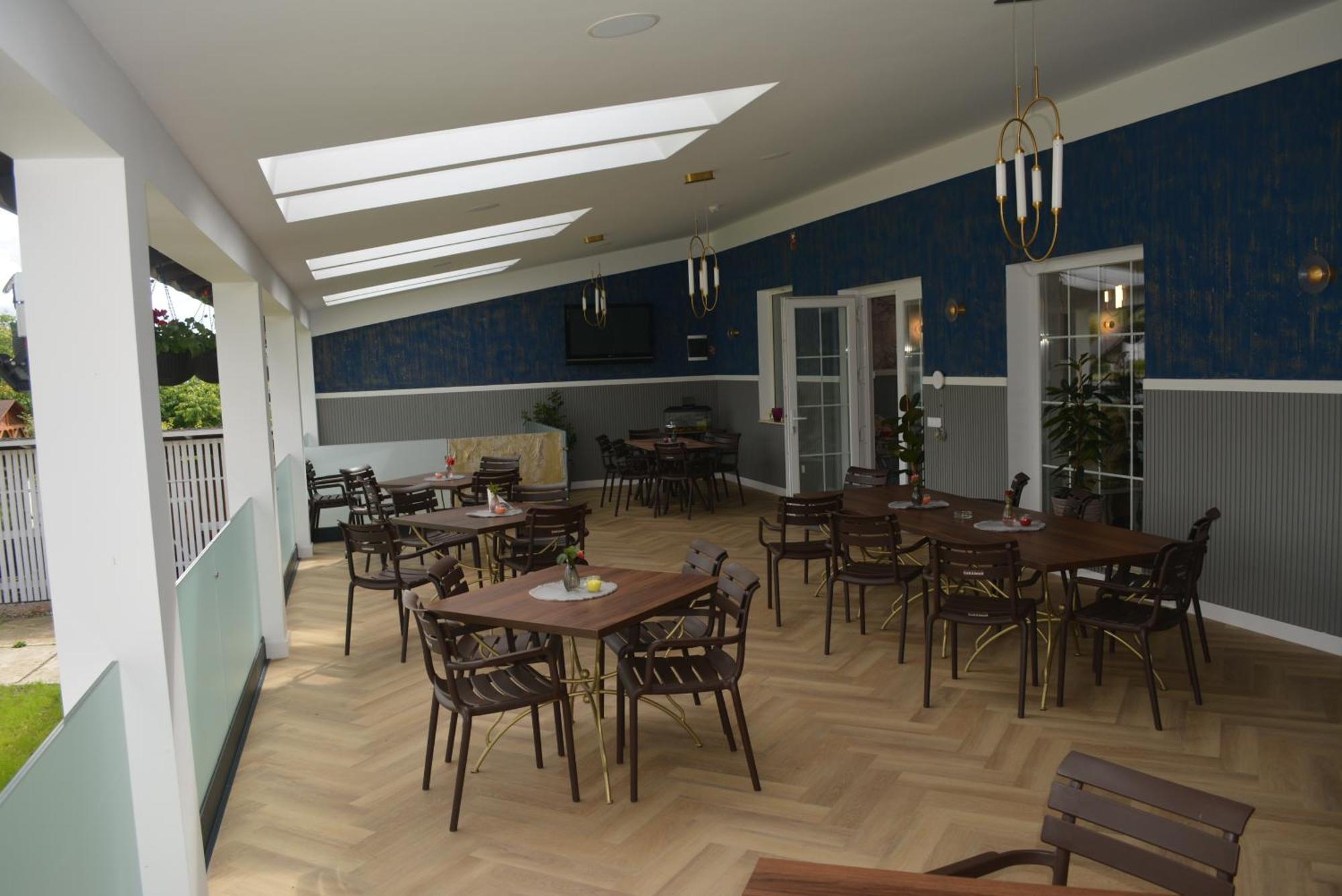 Colina Restaurant & Events Hotell Bistriţa Exteriör bild